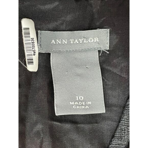 Ann Taylor Women's 10 Black Dress Career Sheath Textured Button Detail Cocktail - Picture 4 of 8